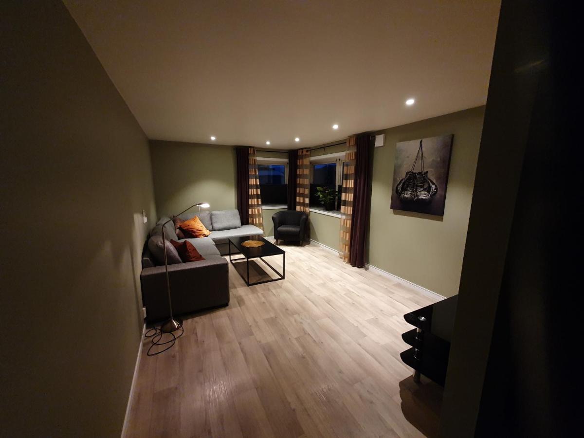 Asveien Apartments. ハーシュタ エクステリア 写真