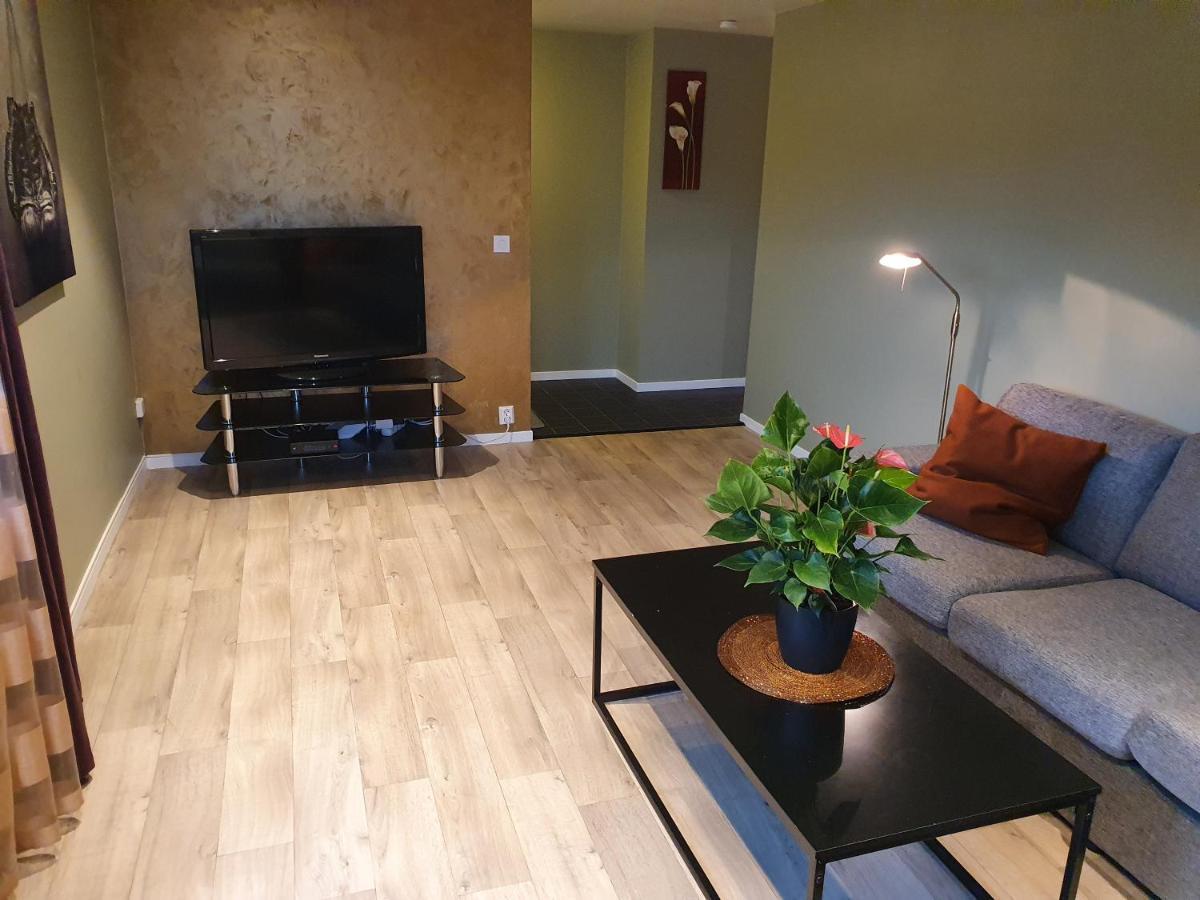 Asveien Apartments. ハーシュタ エクステリア 写真
